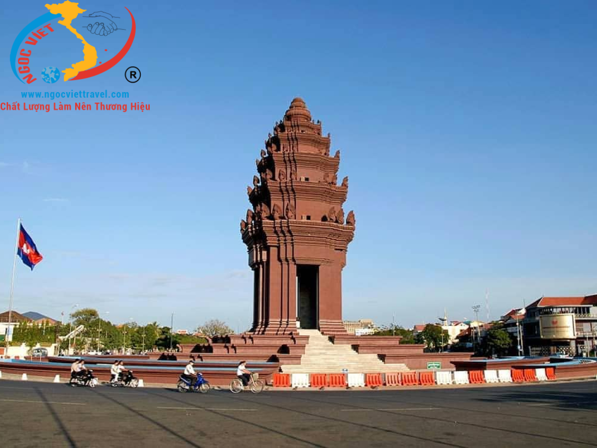 SIEM REAP TOUR - OUDONG ANCIENT CAPITAL - PHNOM PENH - 4 STAR HOTEL